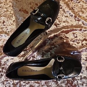 Size 5 Highlights 3 inch heels